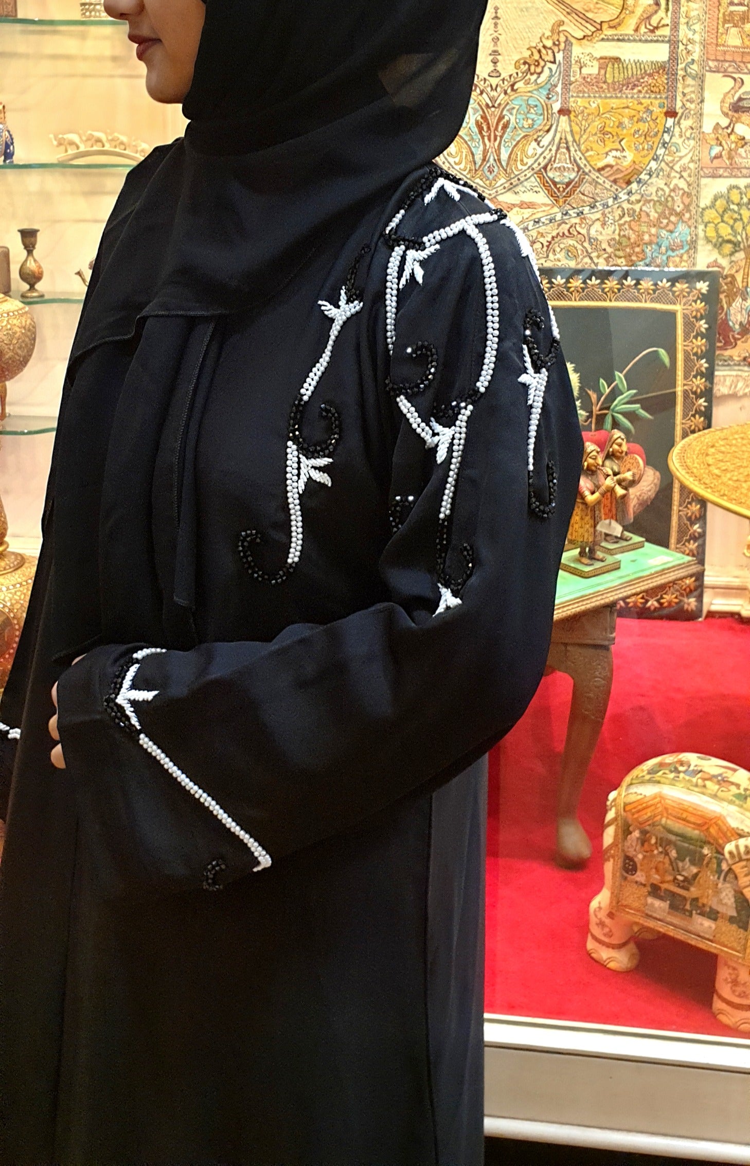 Luxury Black Pearl Embroidered Burqa | TAWAZAU