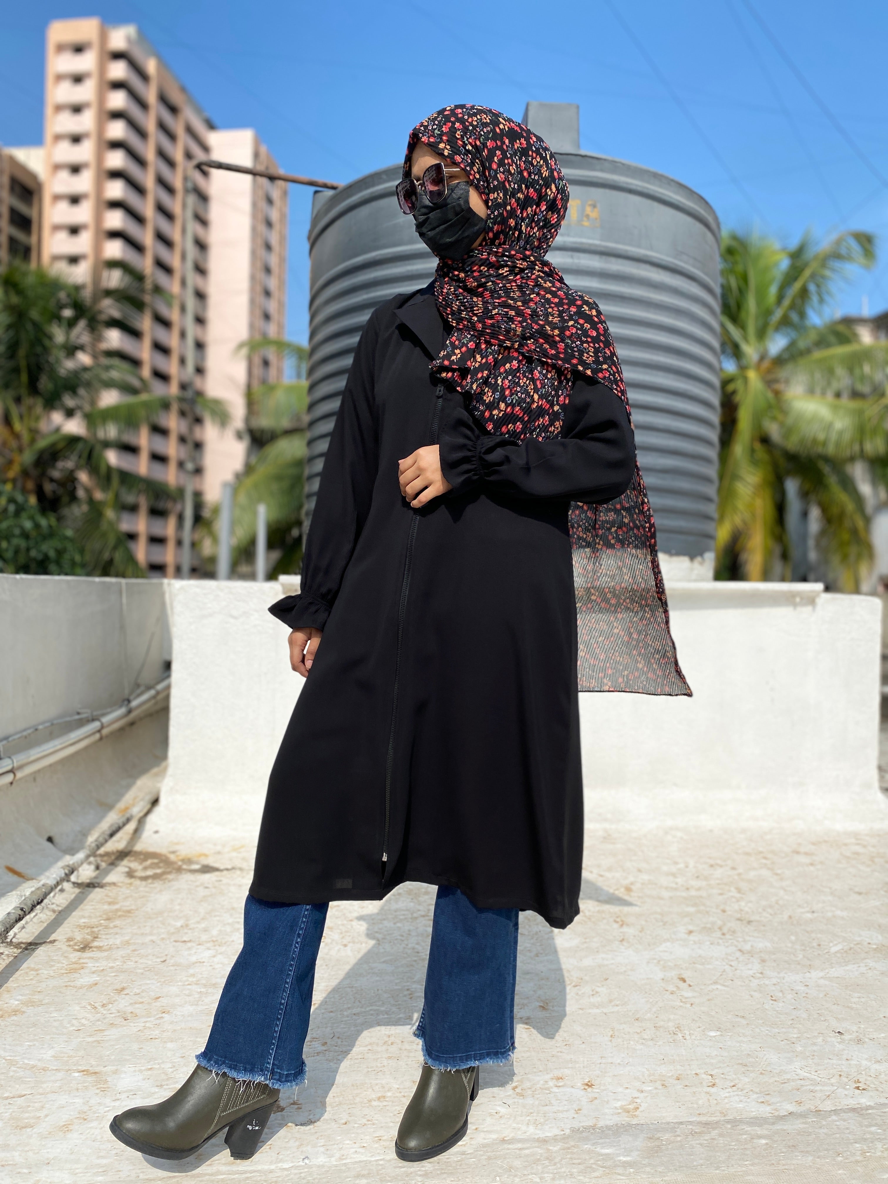 Zaufi-Black Women's coat