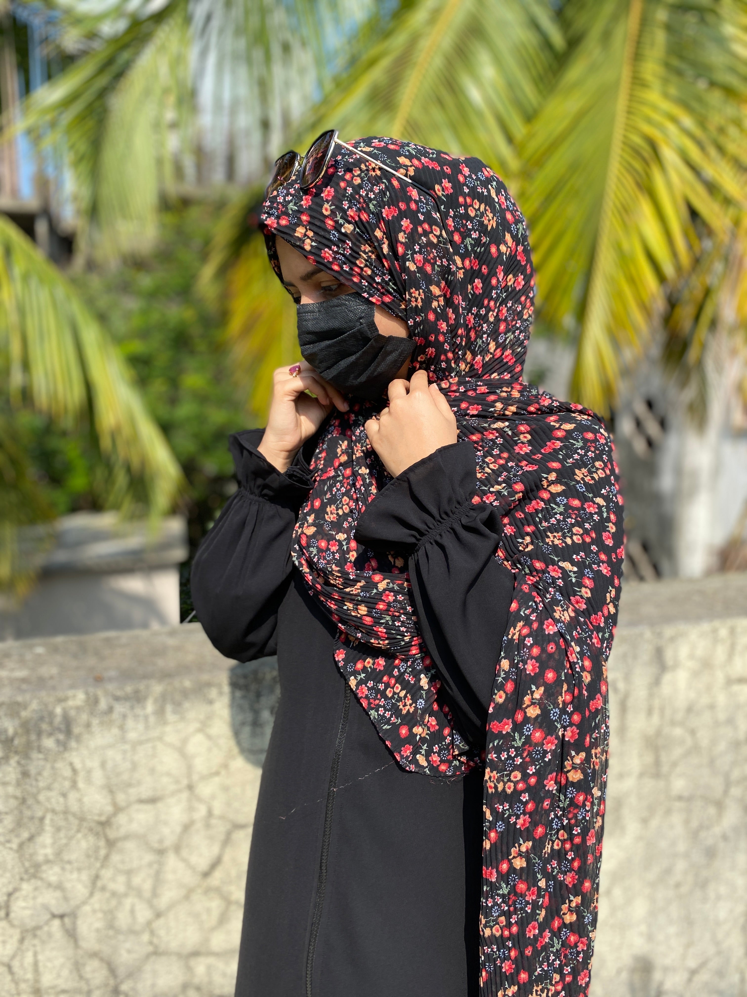 Zaufi-Black Women's coat